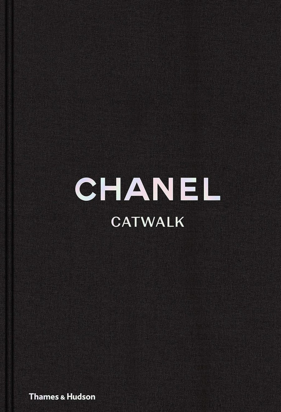 Livsstil New Mags | New Mags Chanel Catwalk Coffee Table Book Sort